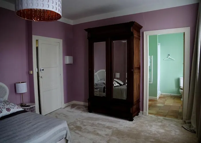 L'estanquet فندق مبيت وإفطار