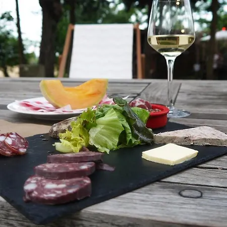 L'estanquet Bed & Breakfast *